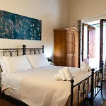 Guest house Casa Fiore Del Borgo 3*