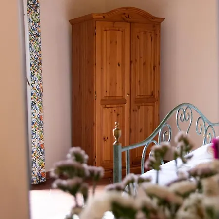 Guest house Casa Fiore Del Borgo Castiglione De Sicilia