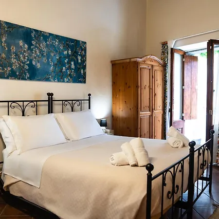 Guest house Casa Fiore Del Borgo *