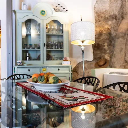 Casa Fiore Del Borgo Guest house *